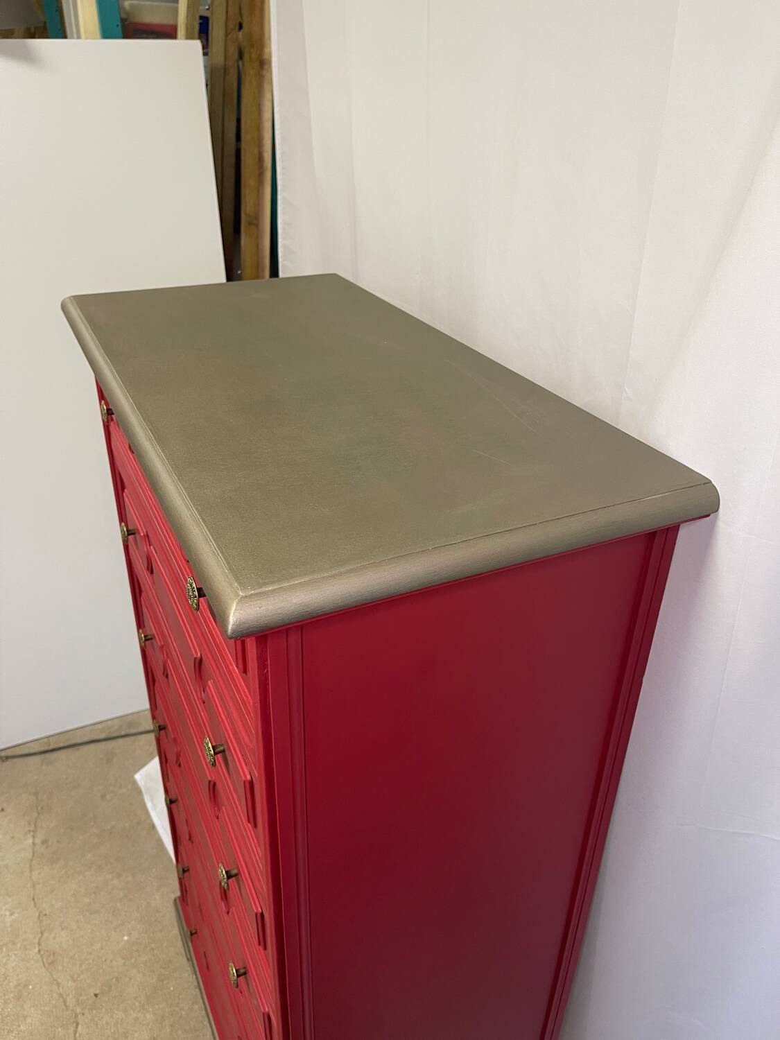 Weekly chest of drawers