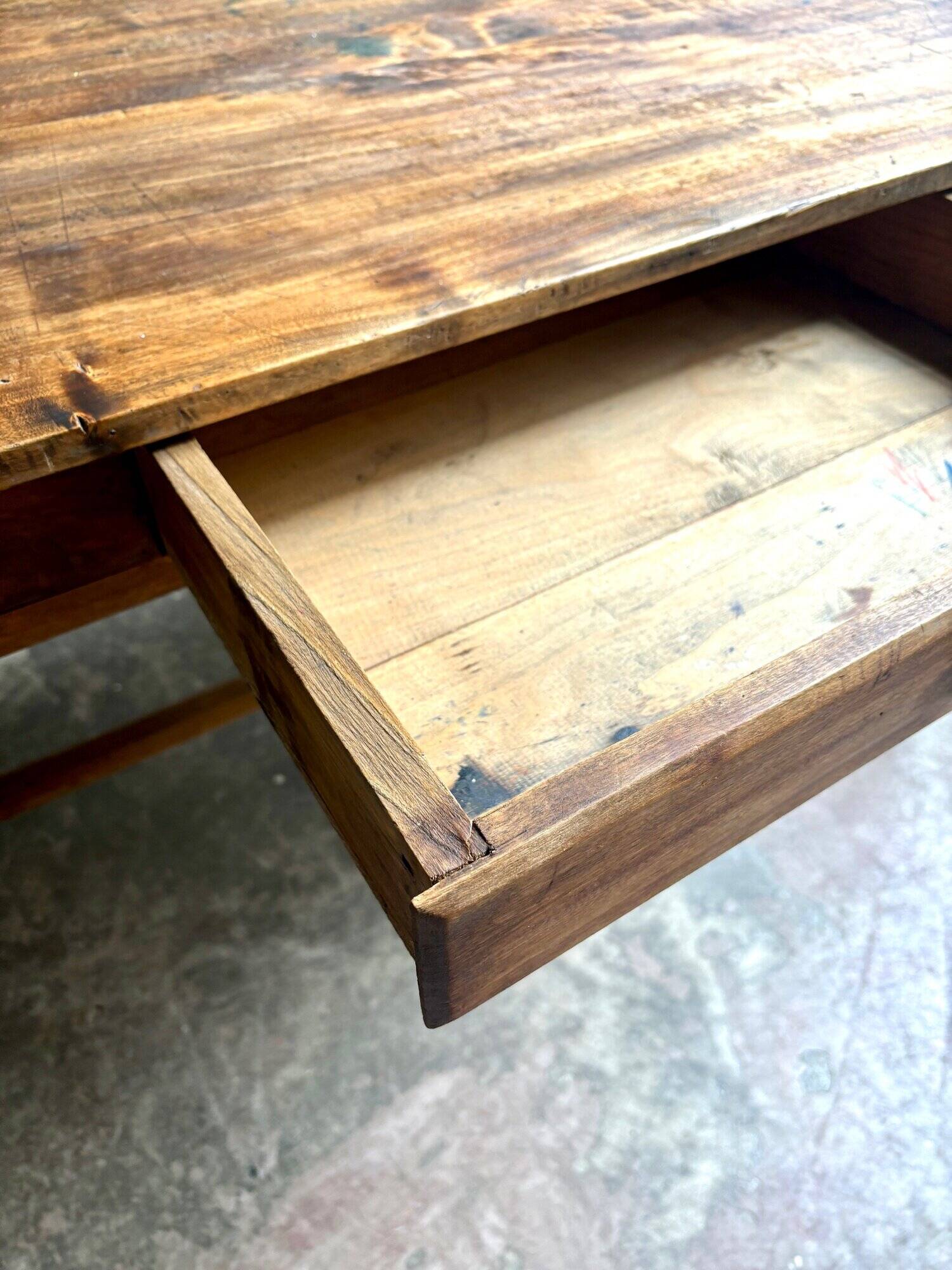 Table de ferme en bois foncé 1 tiroir