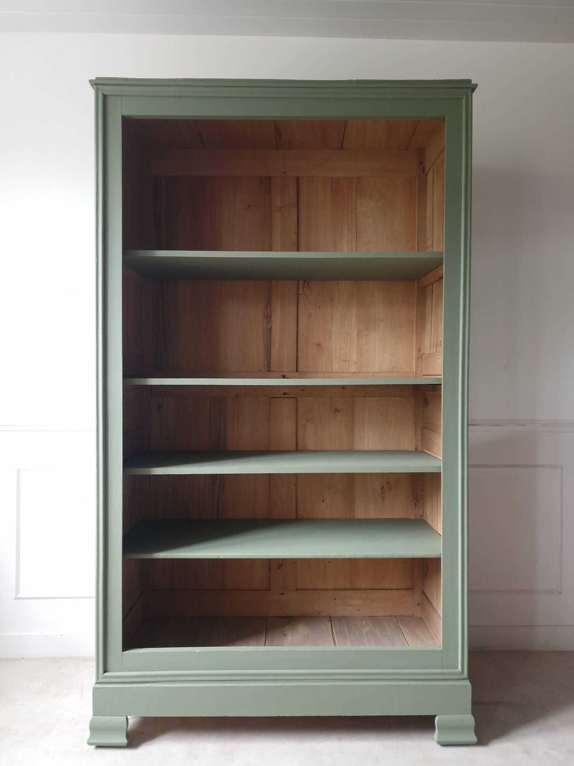 Green Shelf