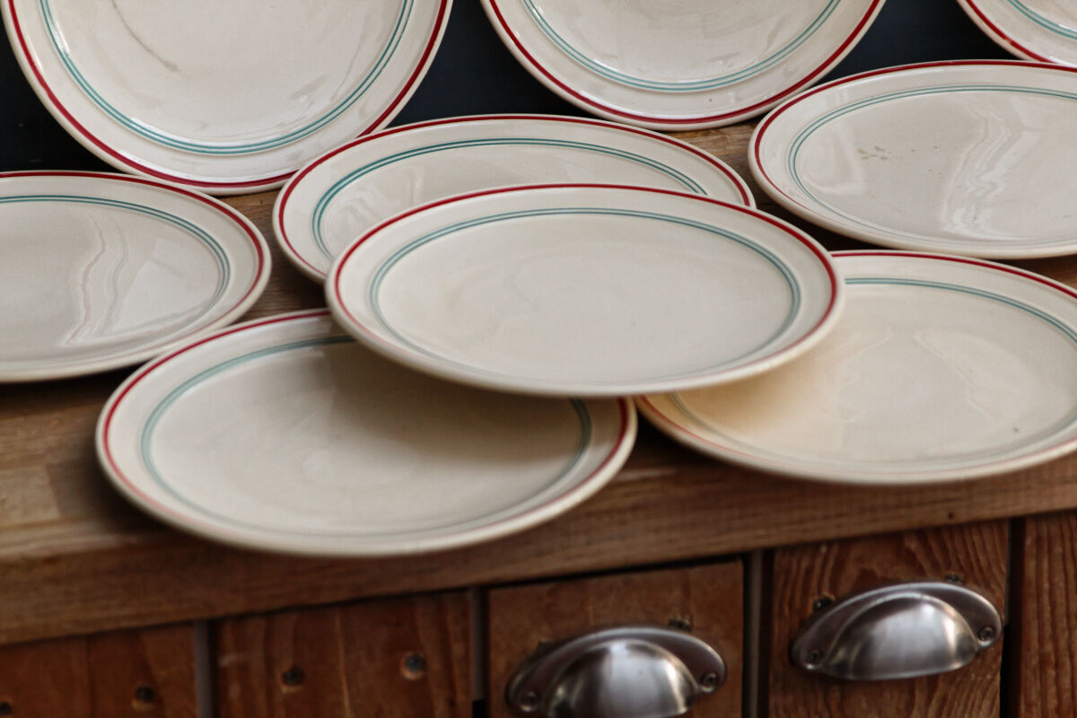 Set of 10 dessert plates, Moulin des Loups, Orchies