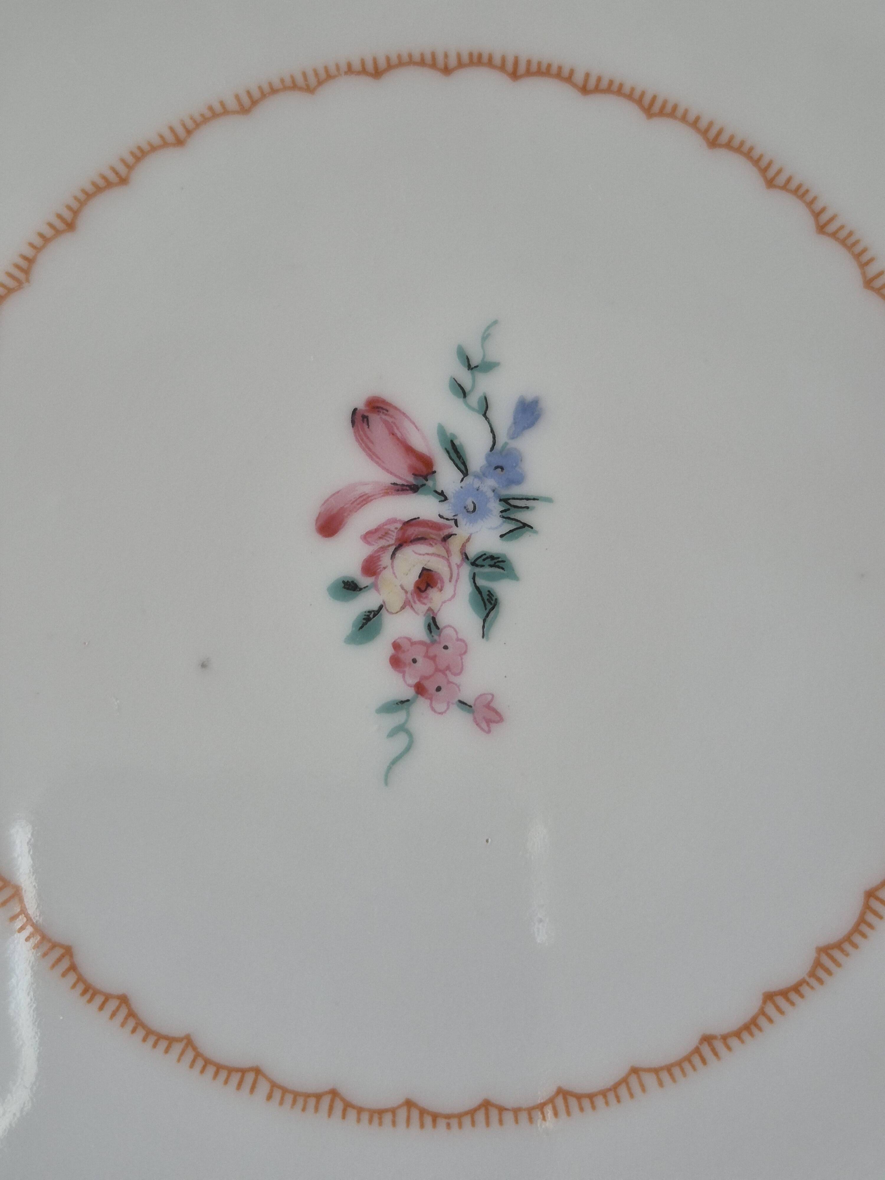 Dish on pedestal, Limoges porcelain, Albert Vignaud manufacture A564