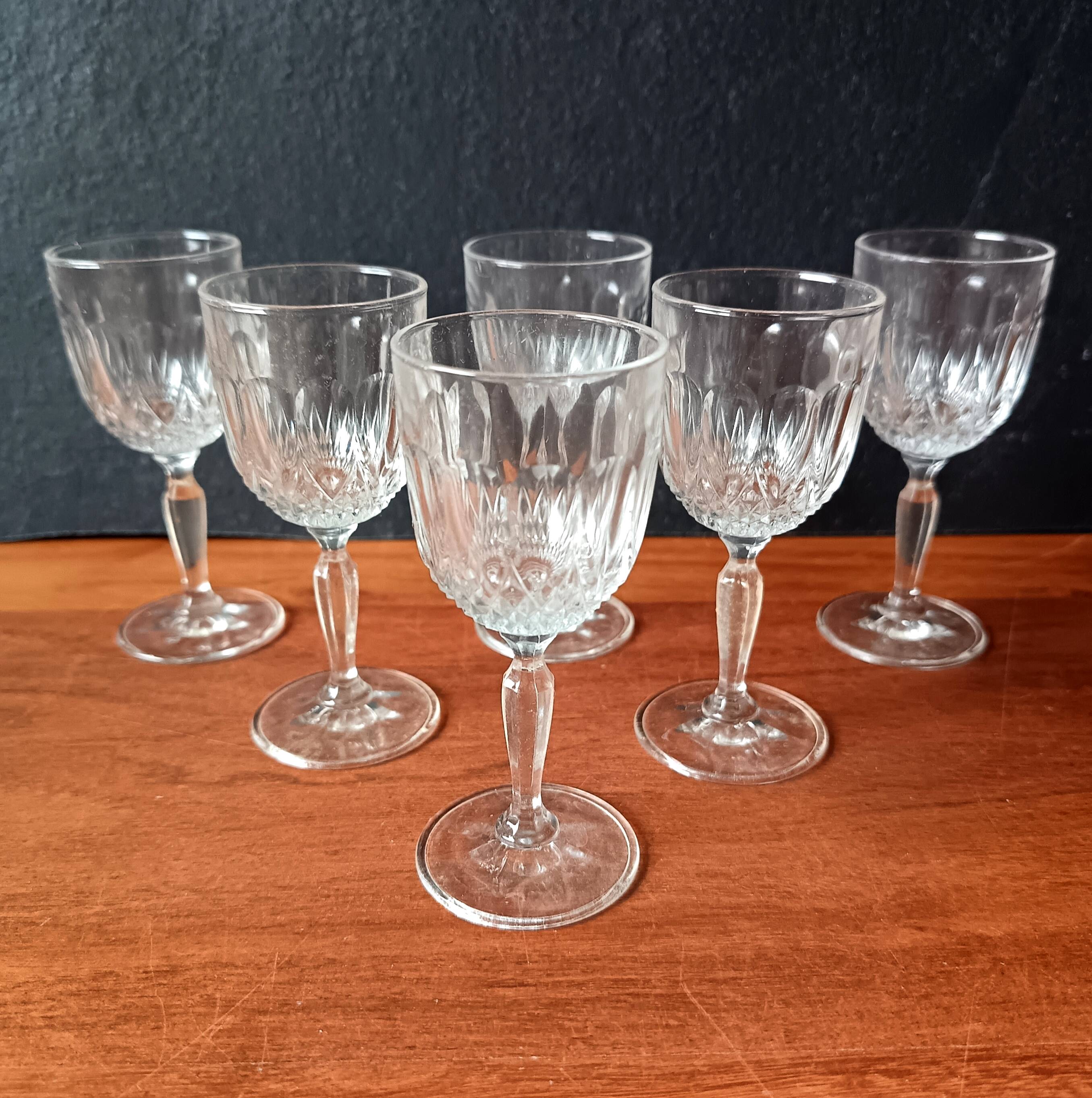 6 clear wine glasses VMC Reims France, teardrop, diamond Roxane 4 cl