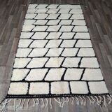 Handmade pure wool rug, traditional size 100 x 200 cm.