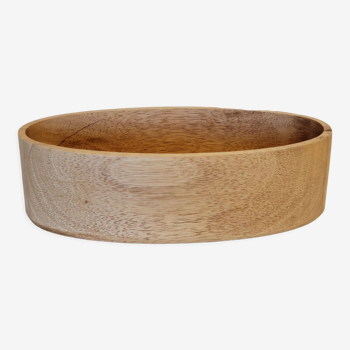 Oval solid wood bowl