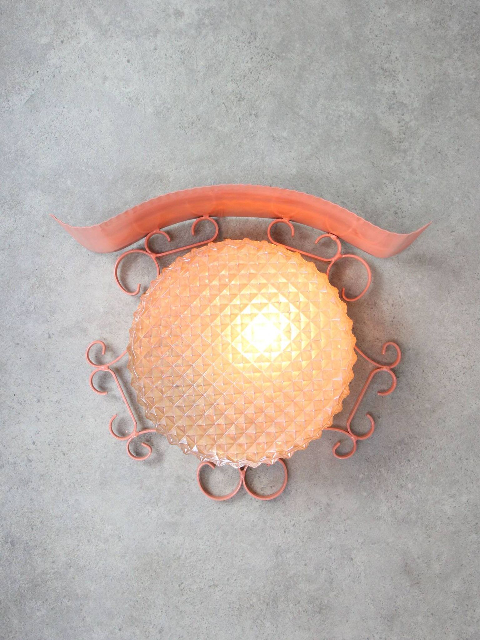 Mid-Century Intricate Italian Pink Wall Lamp, 1960s