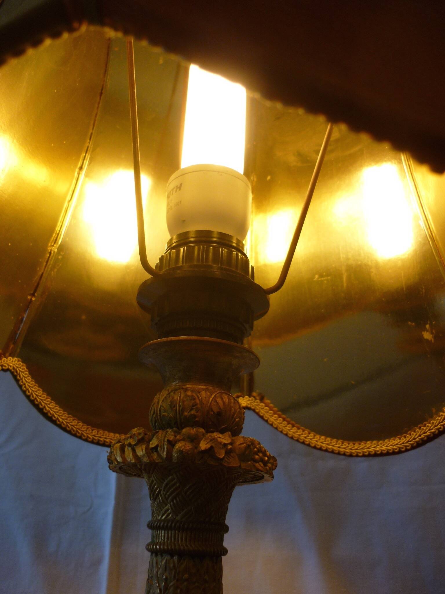 Lampe en bronze et velours 70 cm