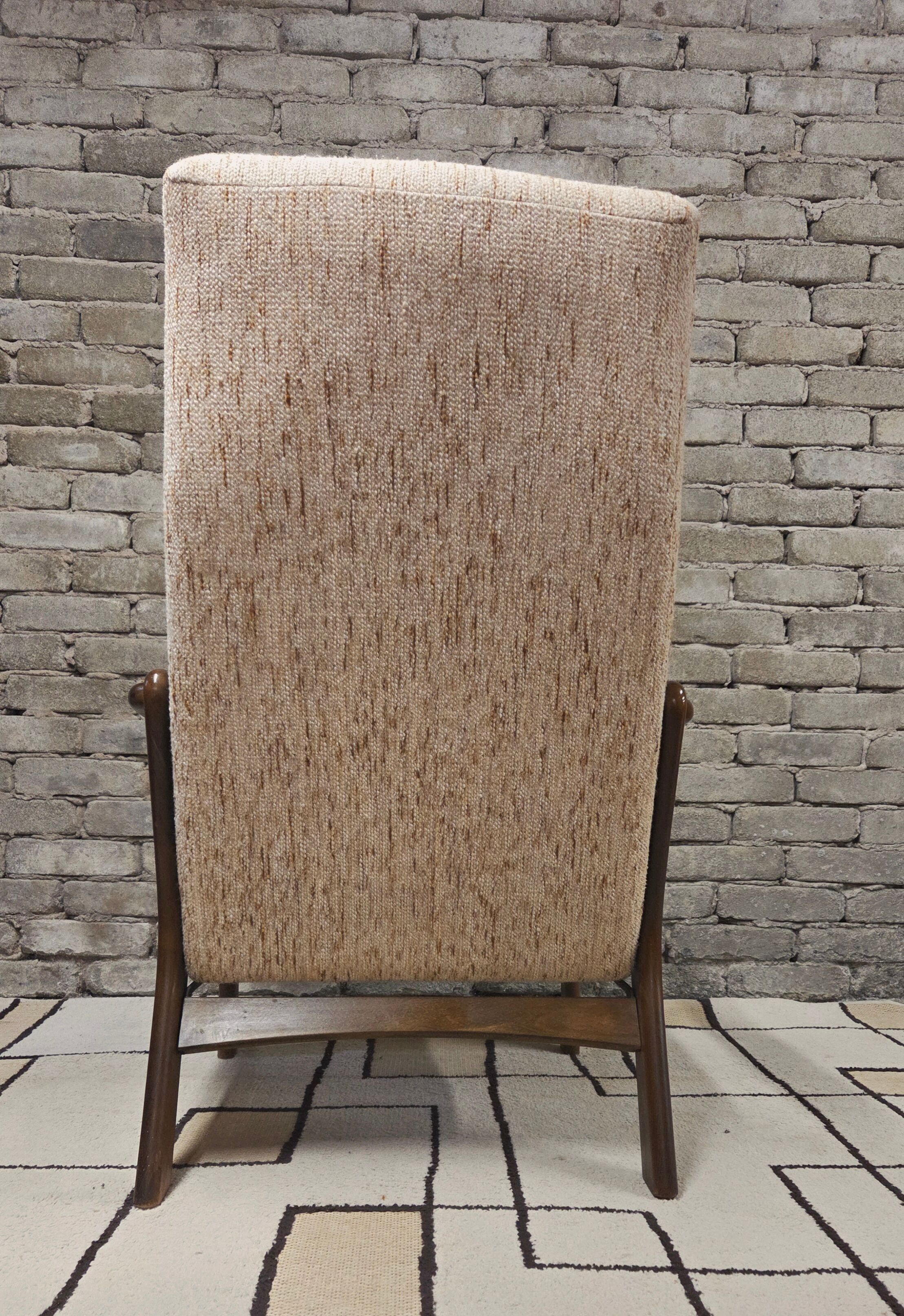 Vintage Scandinavian reclining armchair in curved wood – 1960s/70s