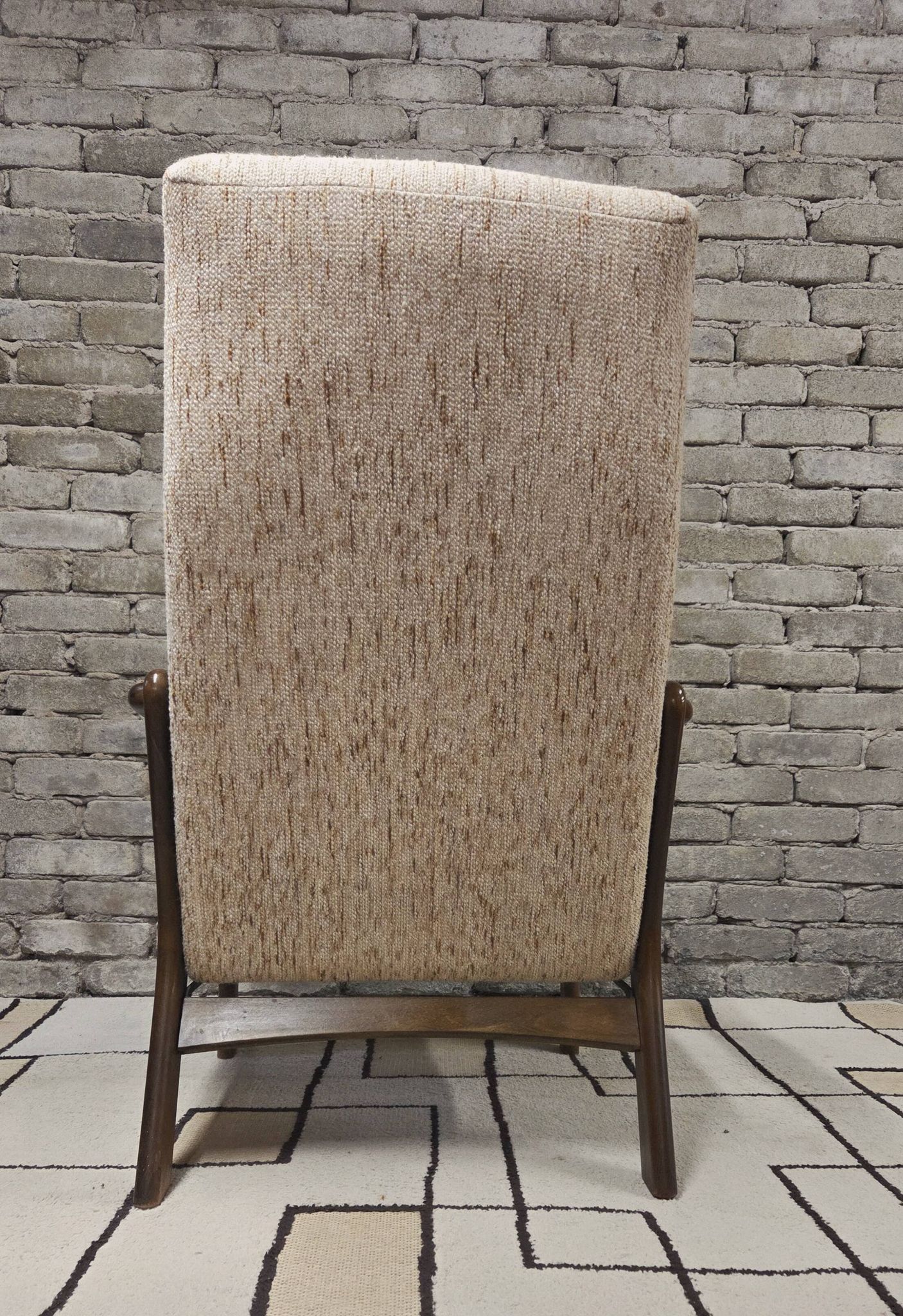 Vintage Scandinavian reclining armchair in curved wood – 1960s/70s