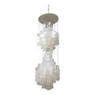 Mother-of-pearl lozenge suspension