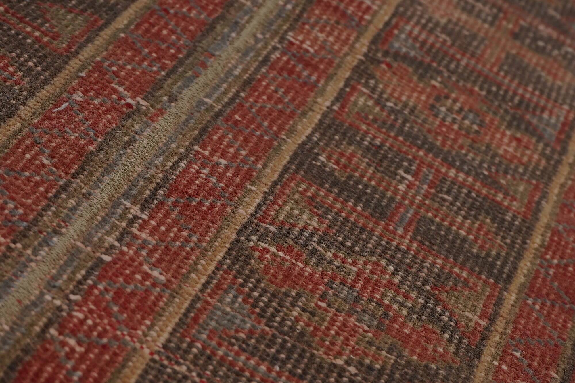 Vintage Turkish hallway rug 56x686 cm