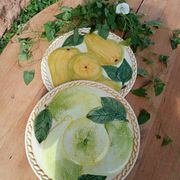 2 plats à tarte en barbotine
