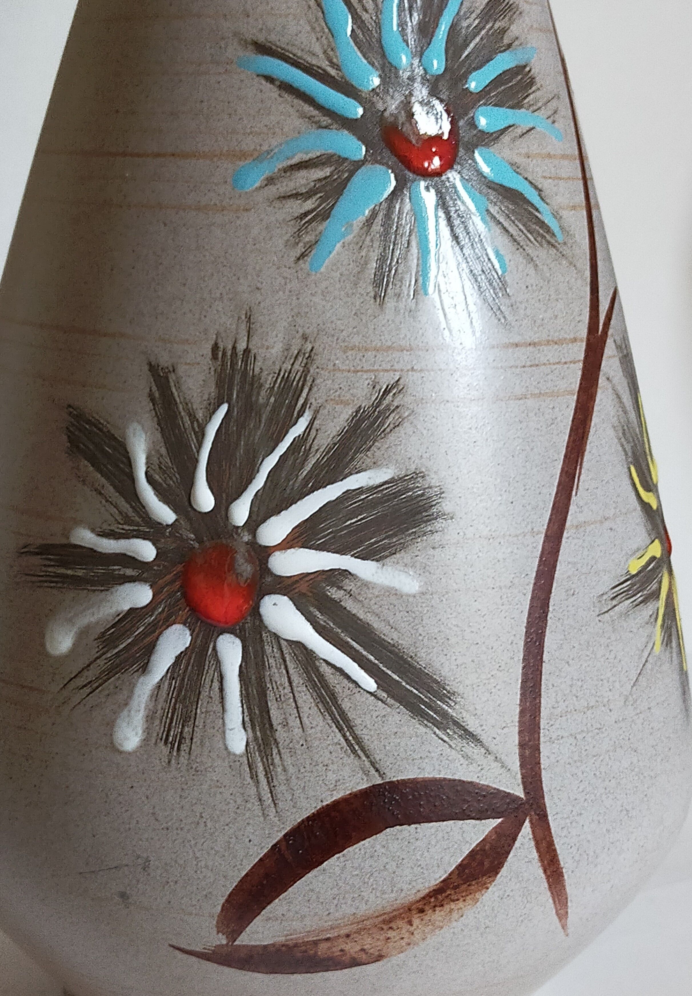 German ceramic vase West-Germany with three flowers n°1218