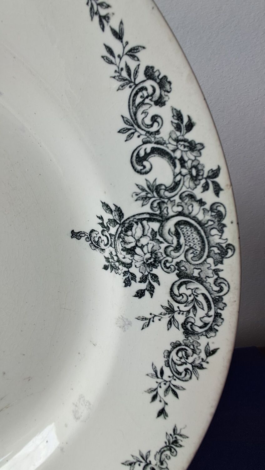 Plat HB&Cie Terre de fer modèle LXV