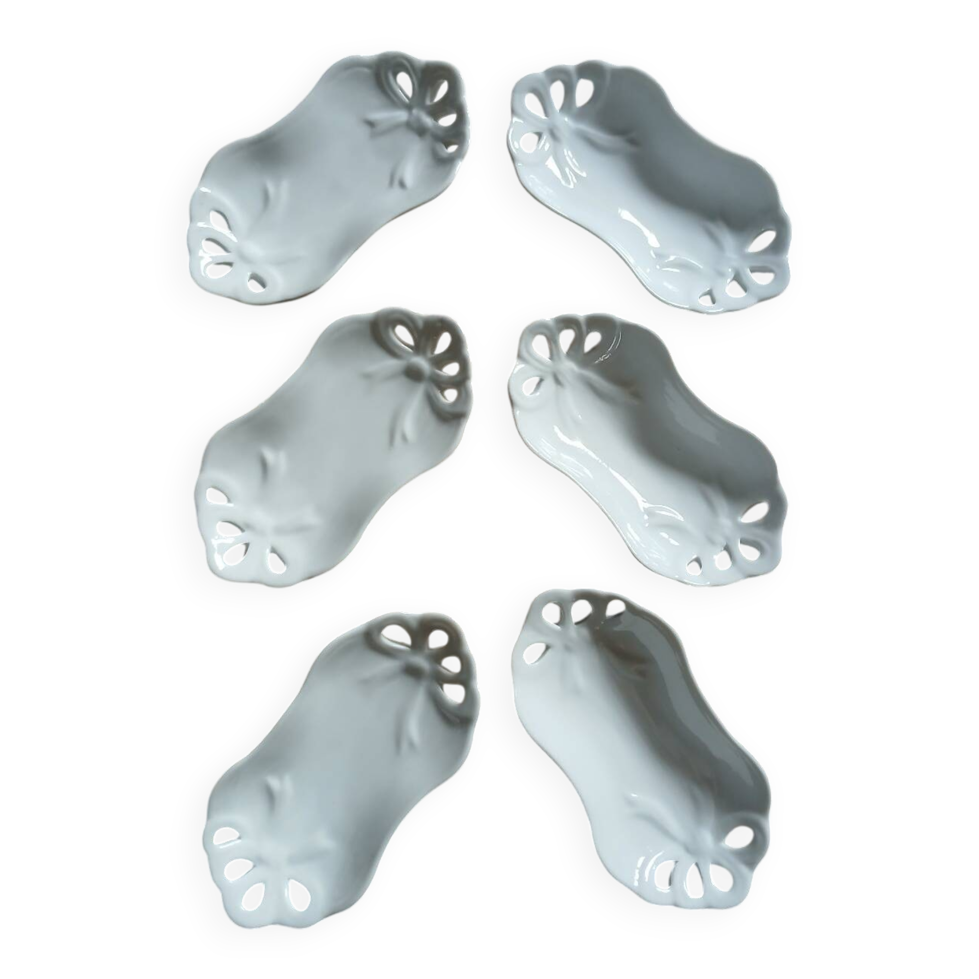 6 white porcelain bowls