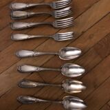 24 couverts anciens en métal argenté