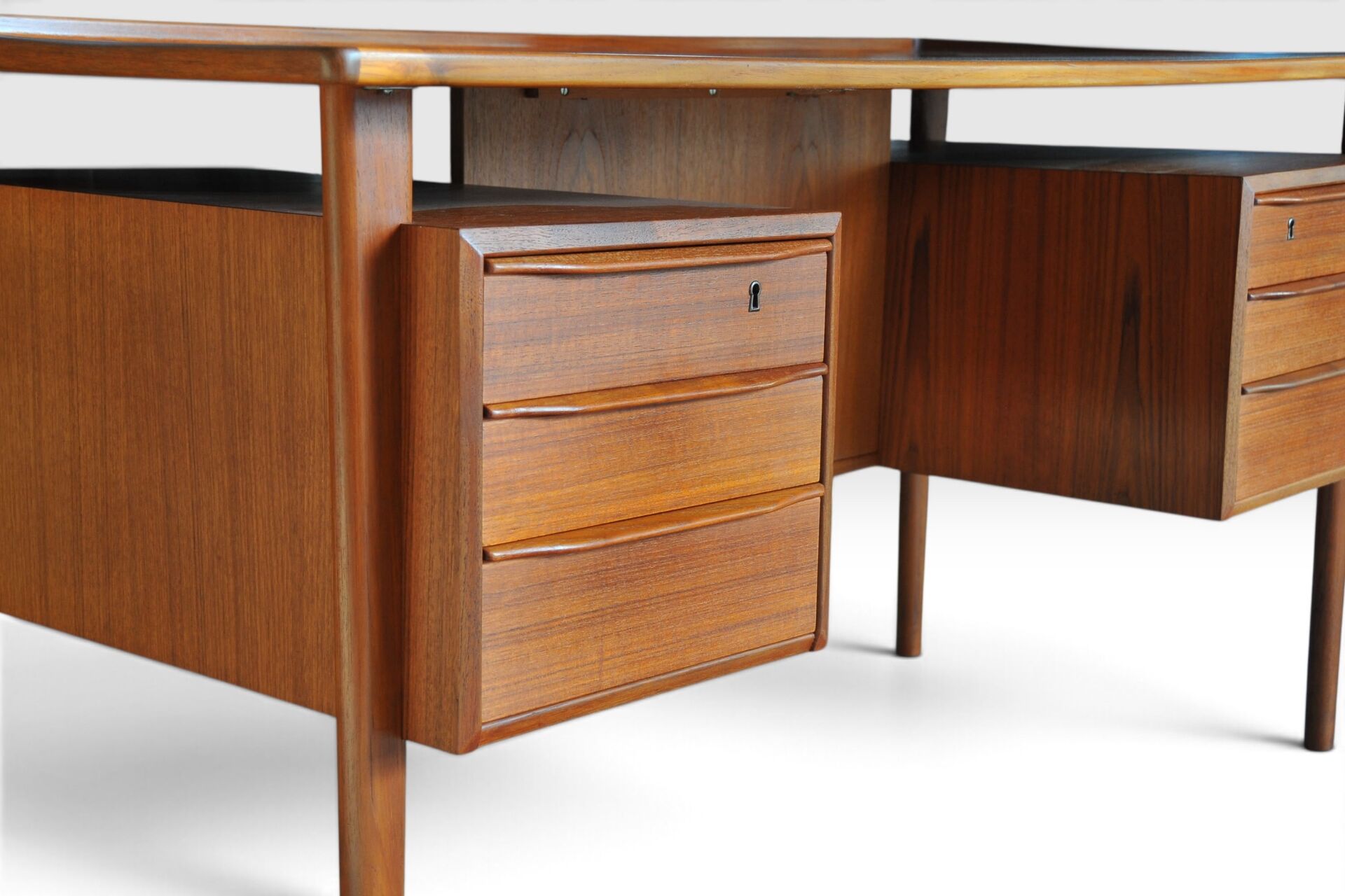 Peter Løvig desk in teak for Hedensted Møbelfabrik