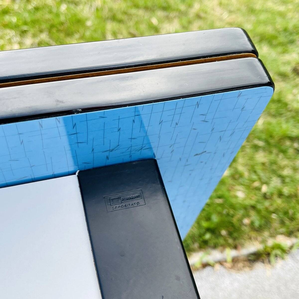 Italian dining table and 4 chairs by Salvarani, 1950s, set of 5.