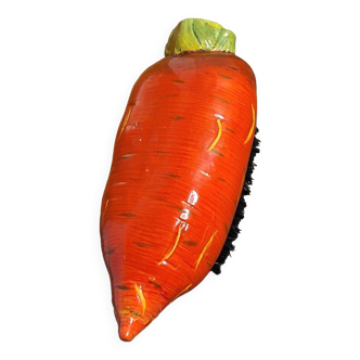 Brosse à legume carotte
