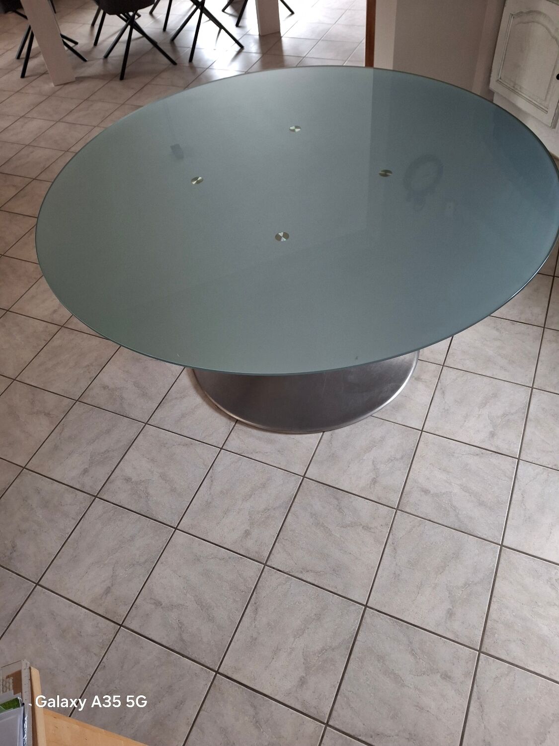 Round table Vesuvius 160 cm Gold