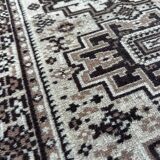 Oriental style rug 70cm x 170cm