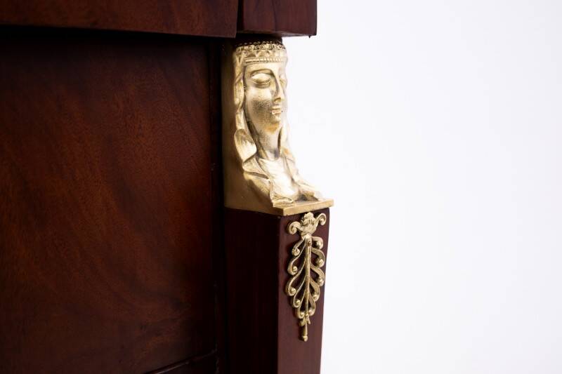 Luxurious Empire style chest of drawers, France, around 1840. After renovation.