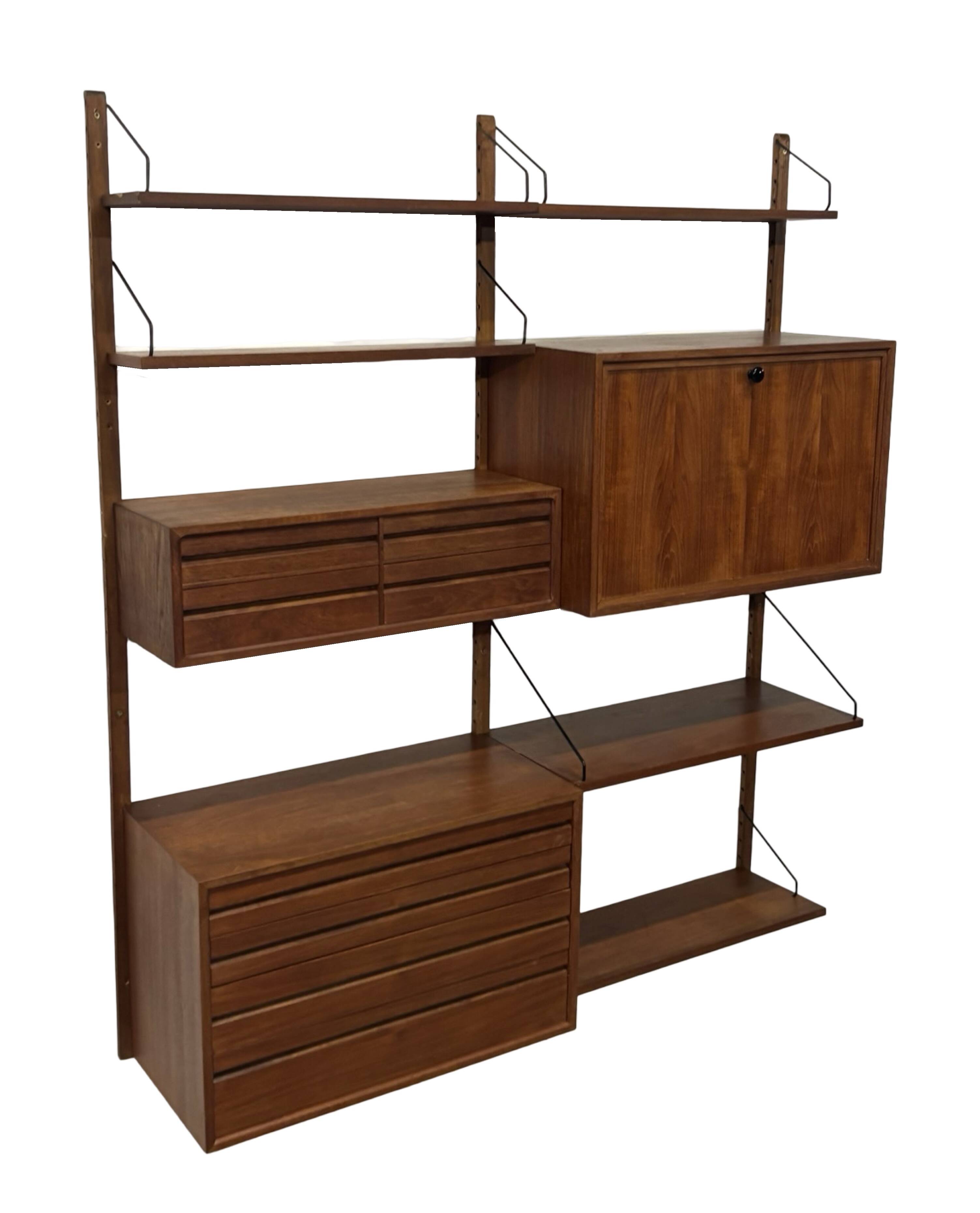 Vintage Poul Cadovius Royal System wall system wall unit