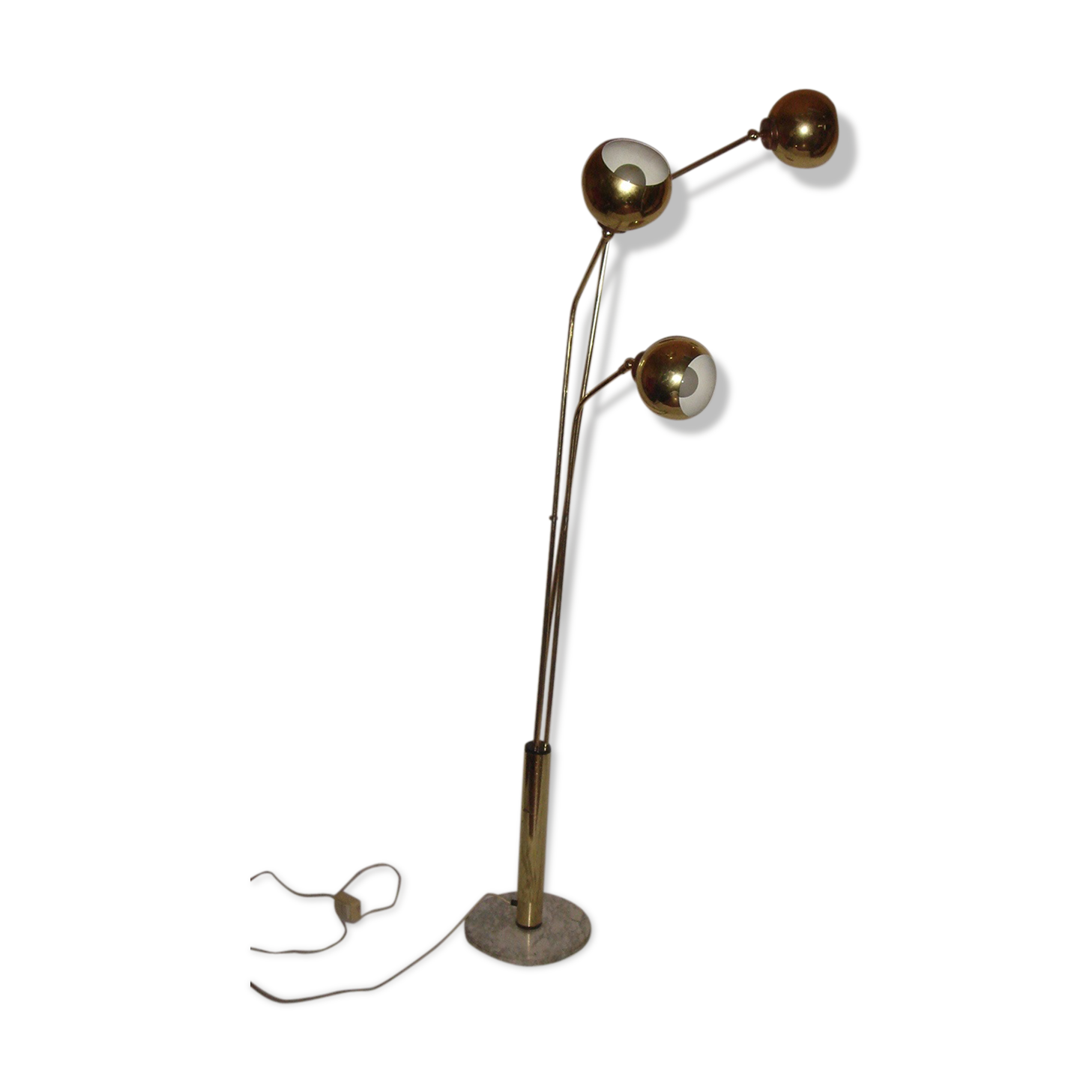 3-ball gold brass lamppost from 1970