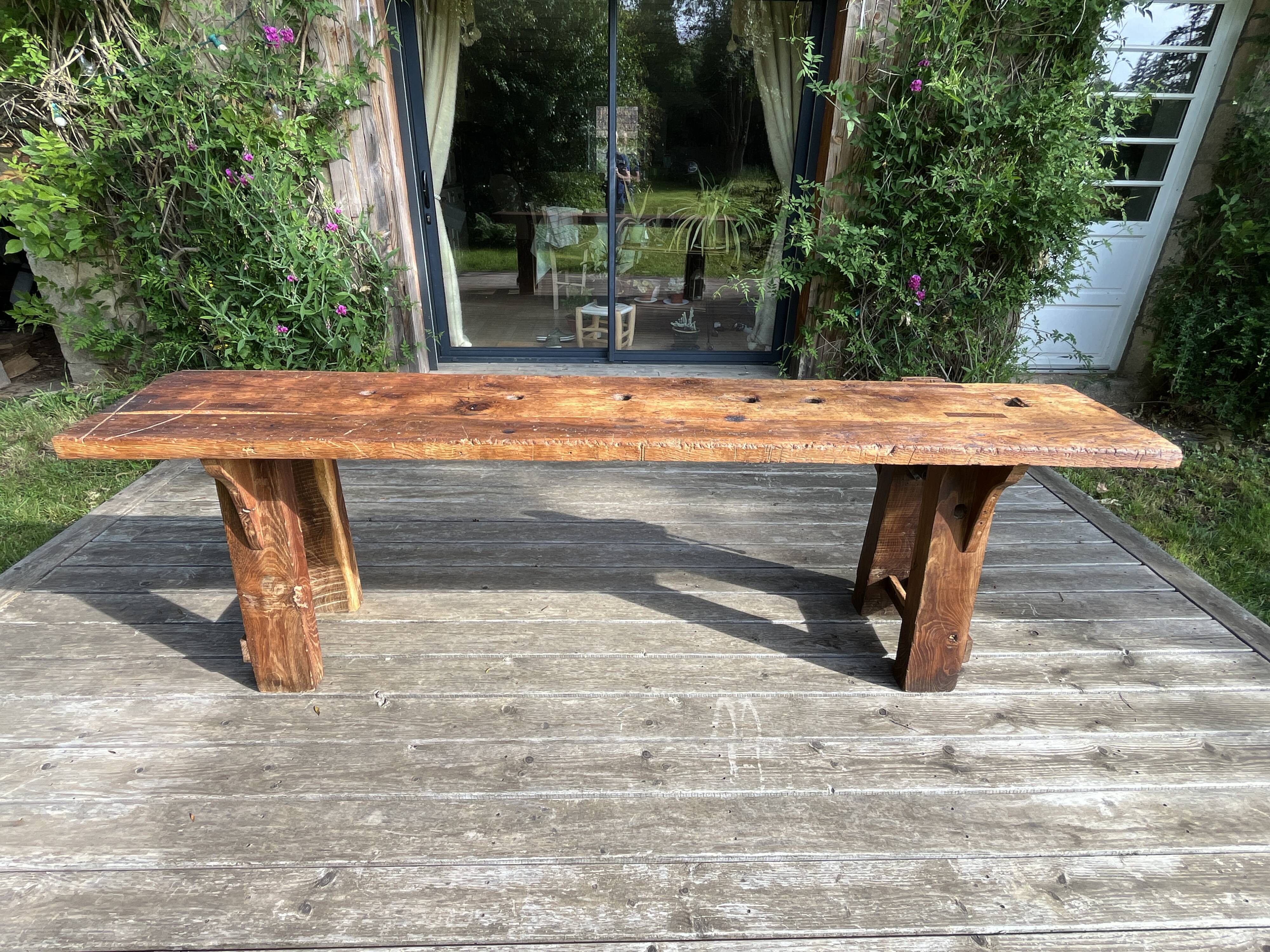 Restored antique carpenter's workbench in solid oak - 245 cm