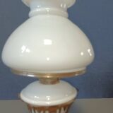 Opaline kerosene lamp
