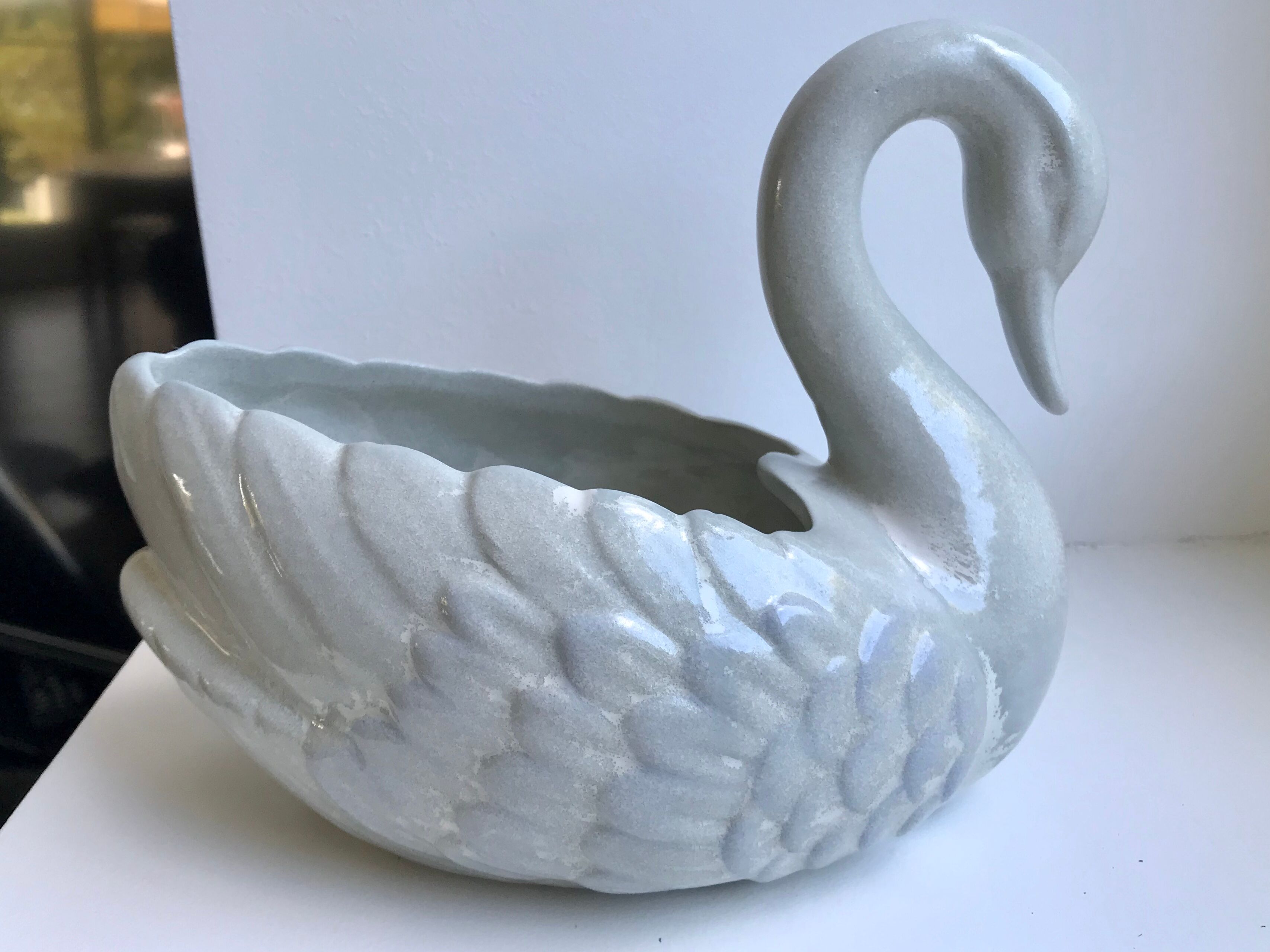 Empty ceramic swan pocket 60s