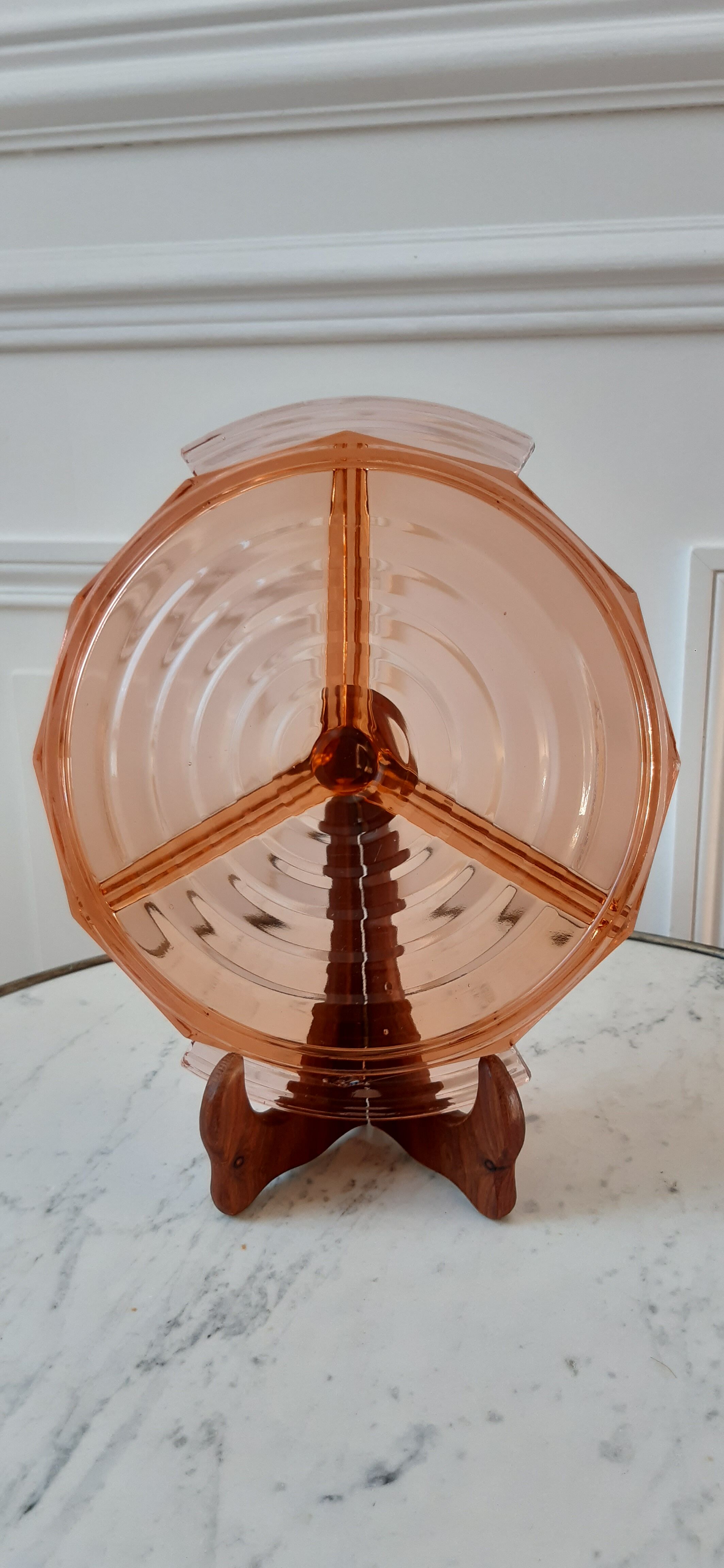 Tray with compartments in pink art deco glass