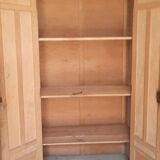 Armoire parisienne