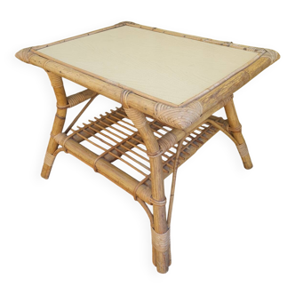 Table basse en rotin
