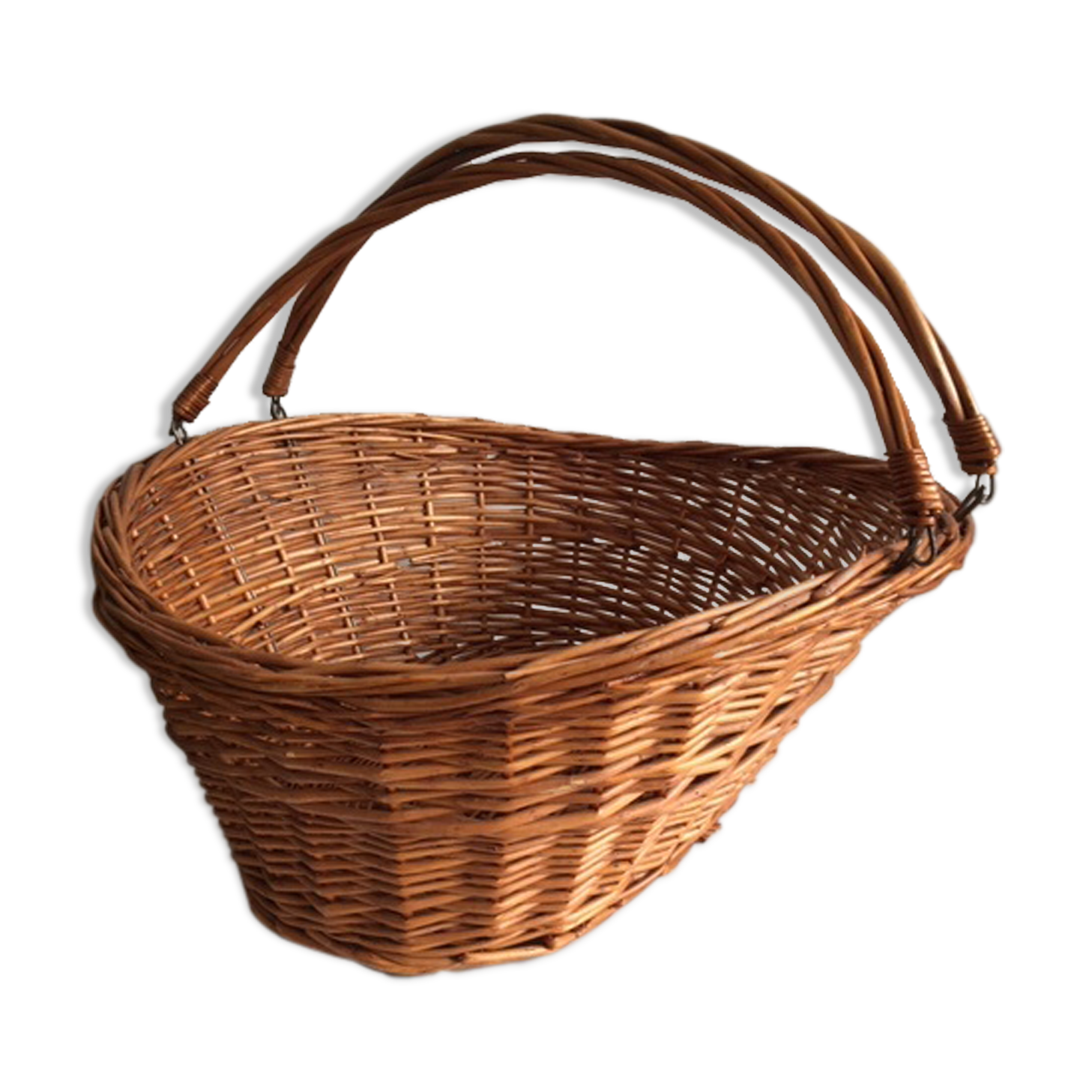 2-handle wicker basket