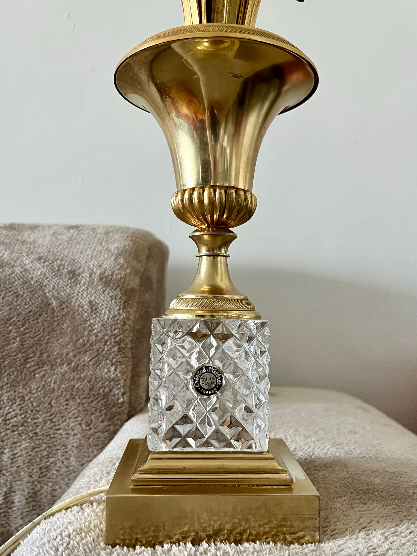 Table lamp