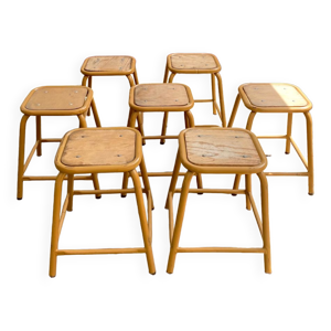 Lot de 7 tabourets bas