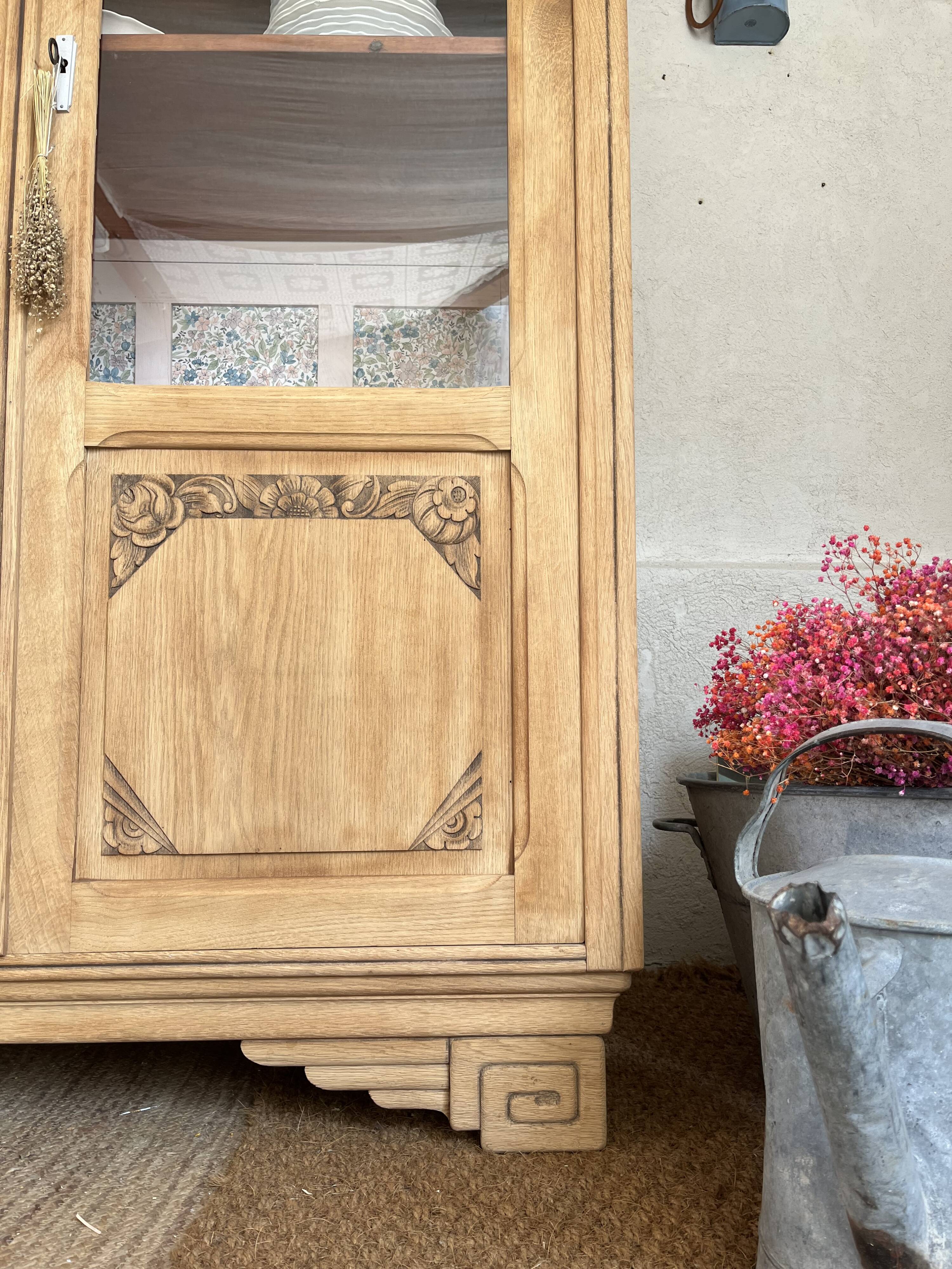 Art Deco display cabinet