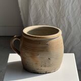 Large stoneware pot with ribbed handle H16