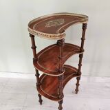 Antique guéridon with 3 levels in "bean" shape.