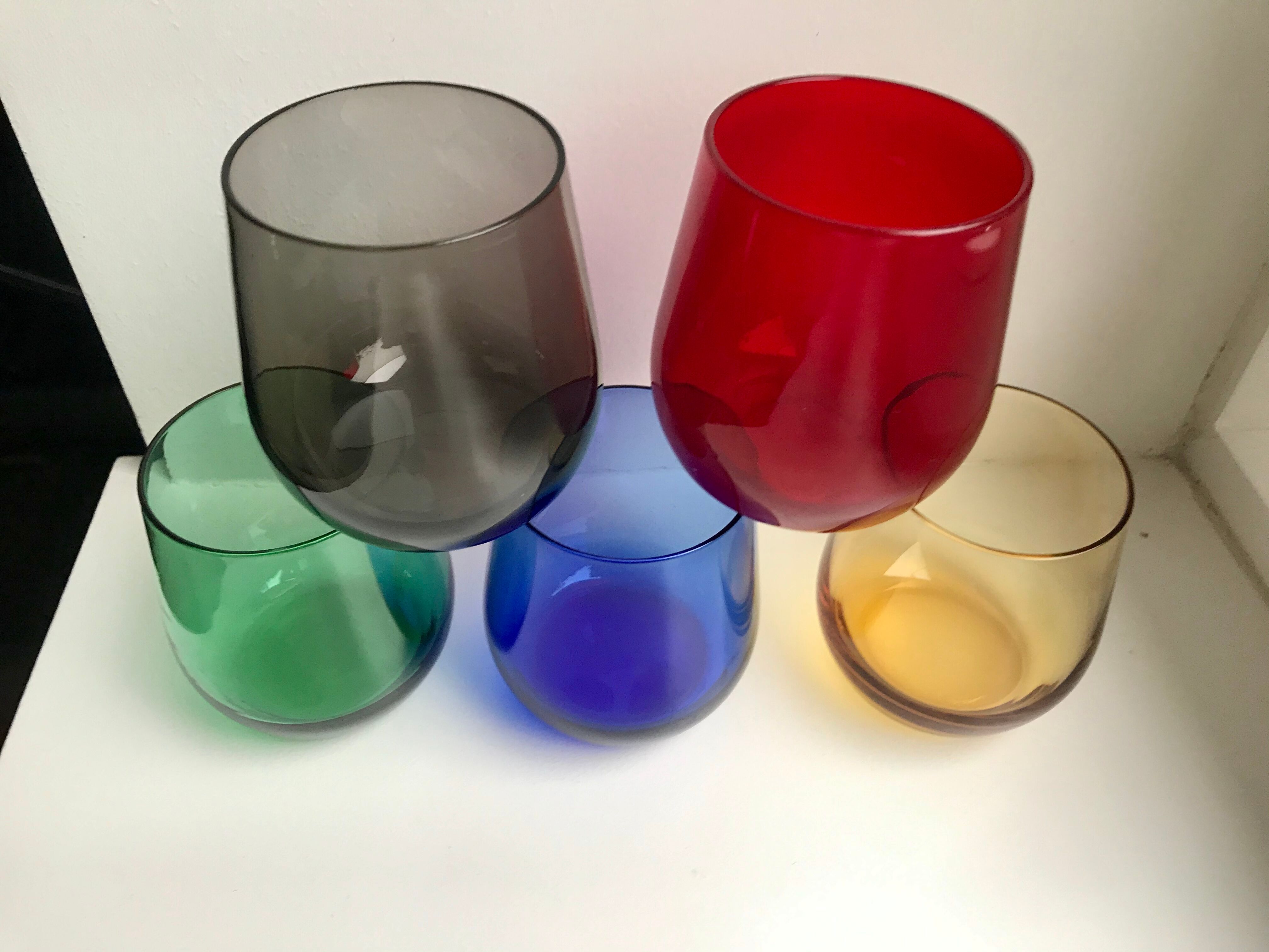 Set of 5 colored water glasses design 60s-70s