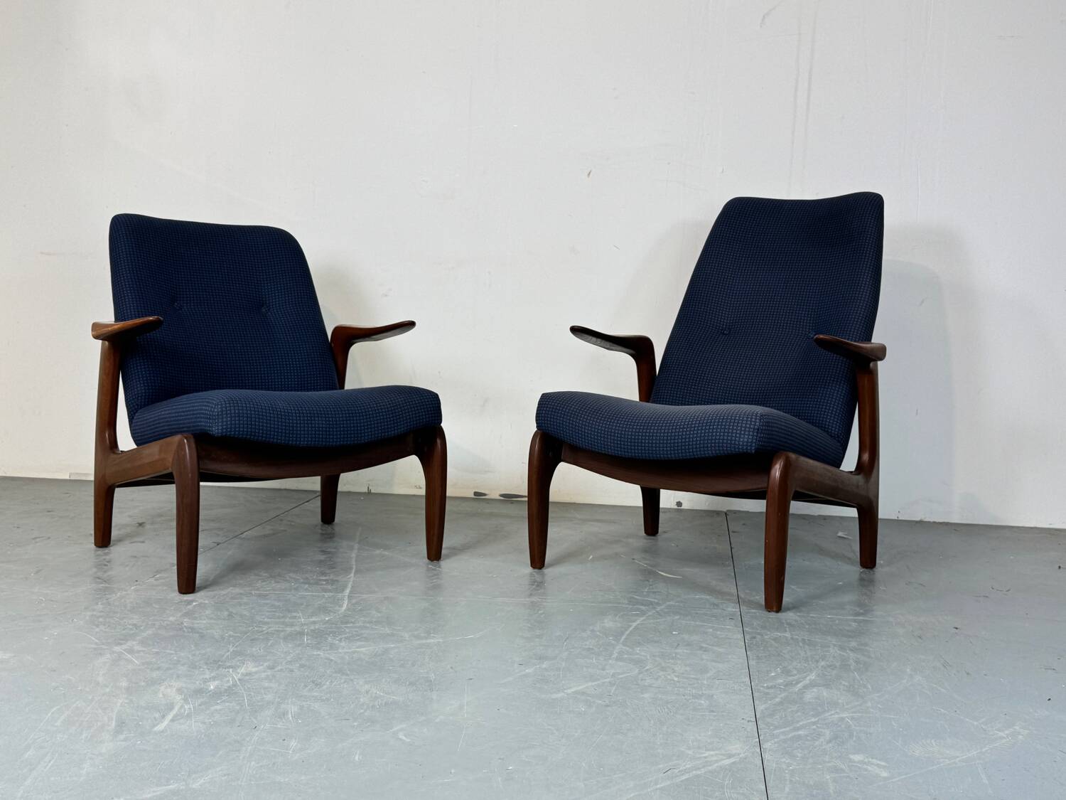 Fauteuils lounge danois en teck, style moderniste du milieu du XXe siècle, années 1960, lot de 2