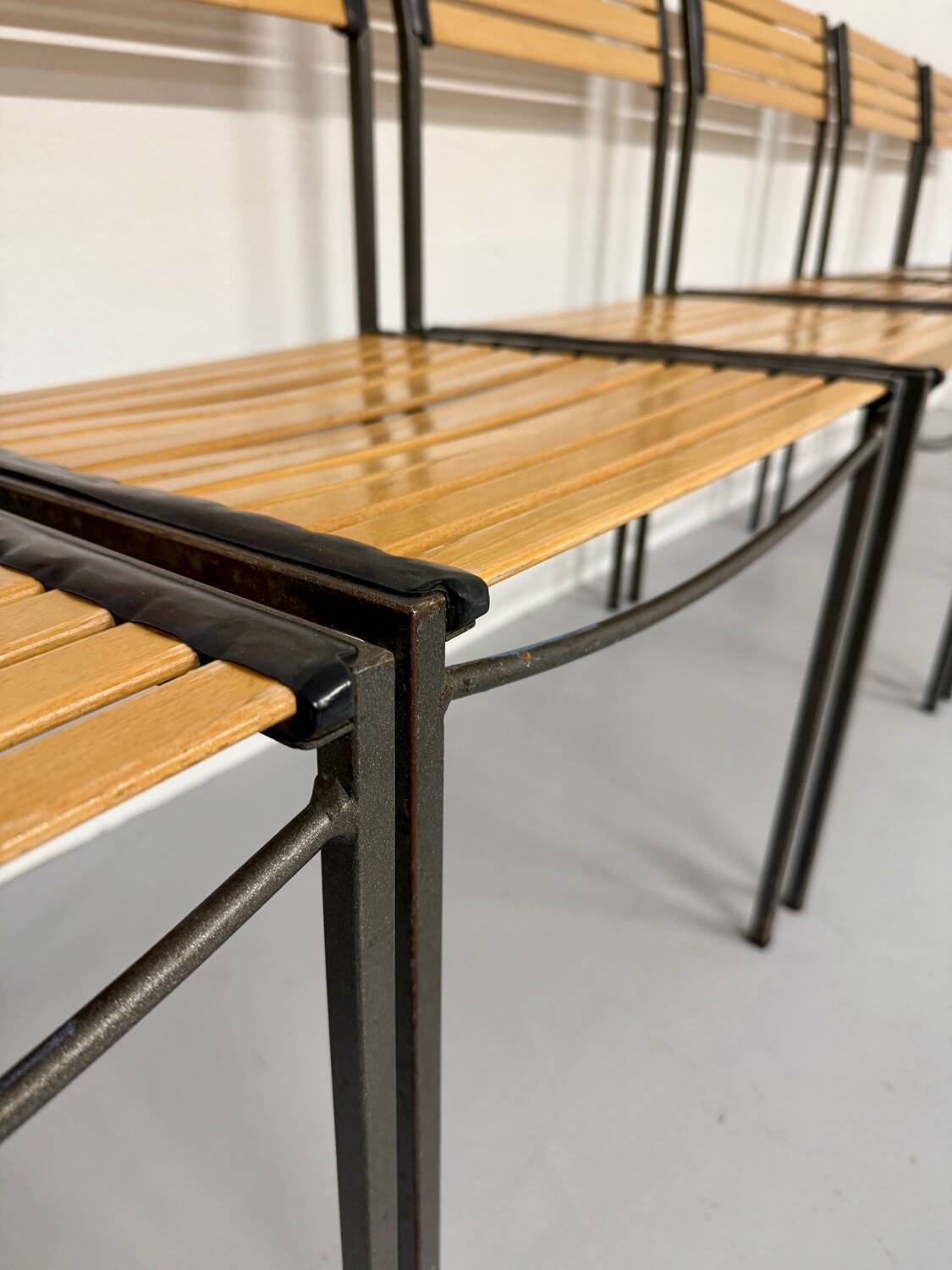 6 old metal and wood chairs, Italian design from the 80s, vintage