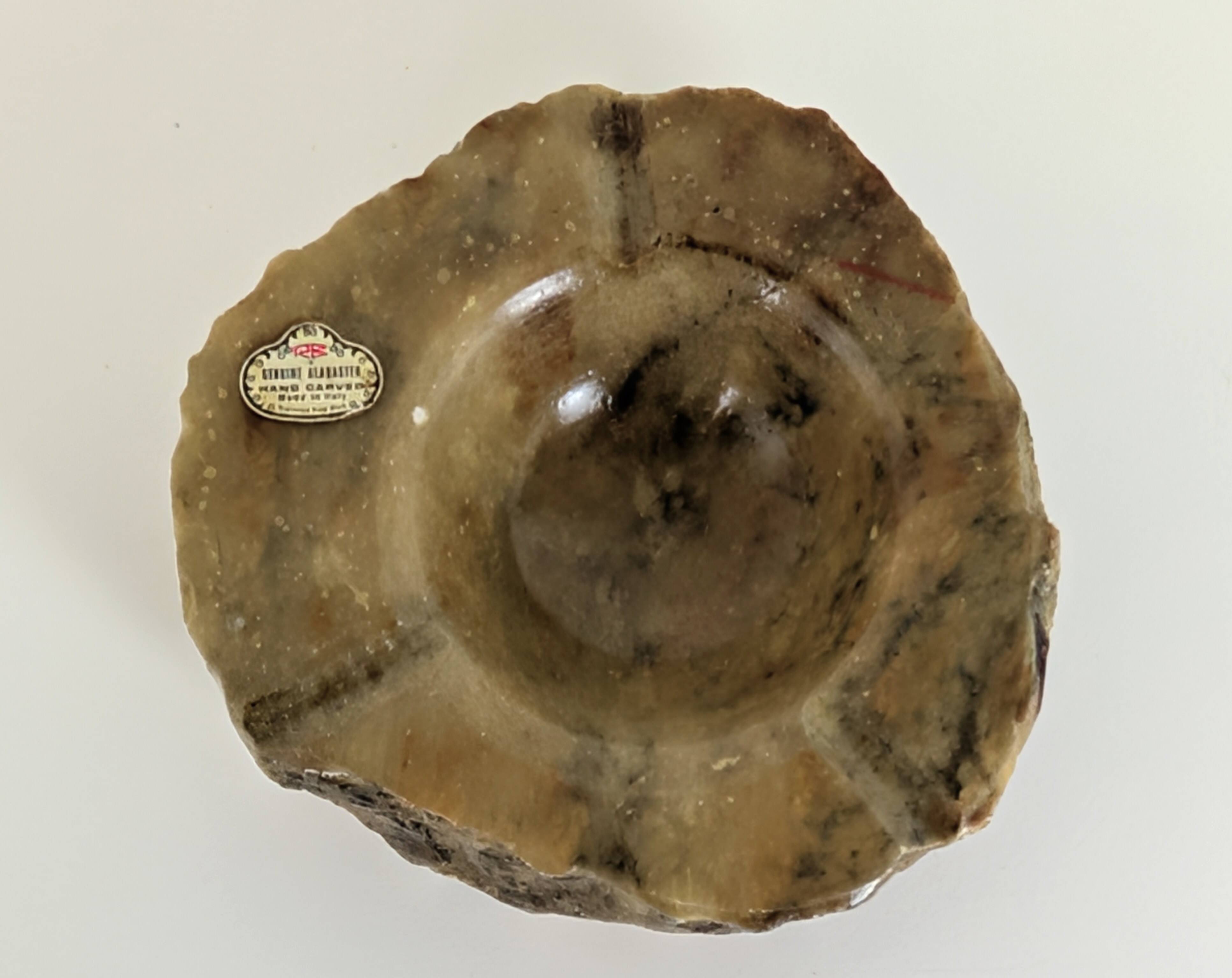 Cendrier italien en albâtre