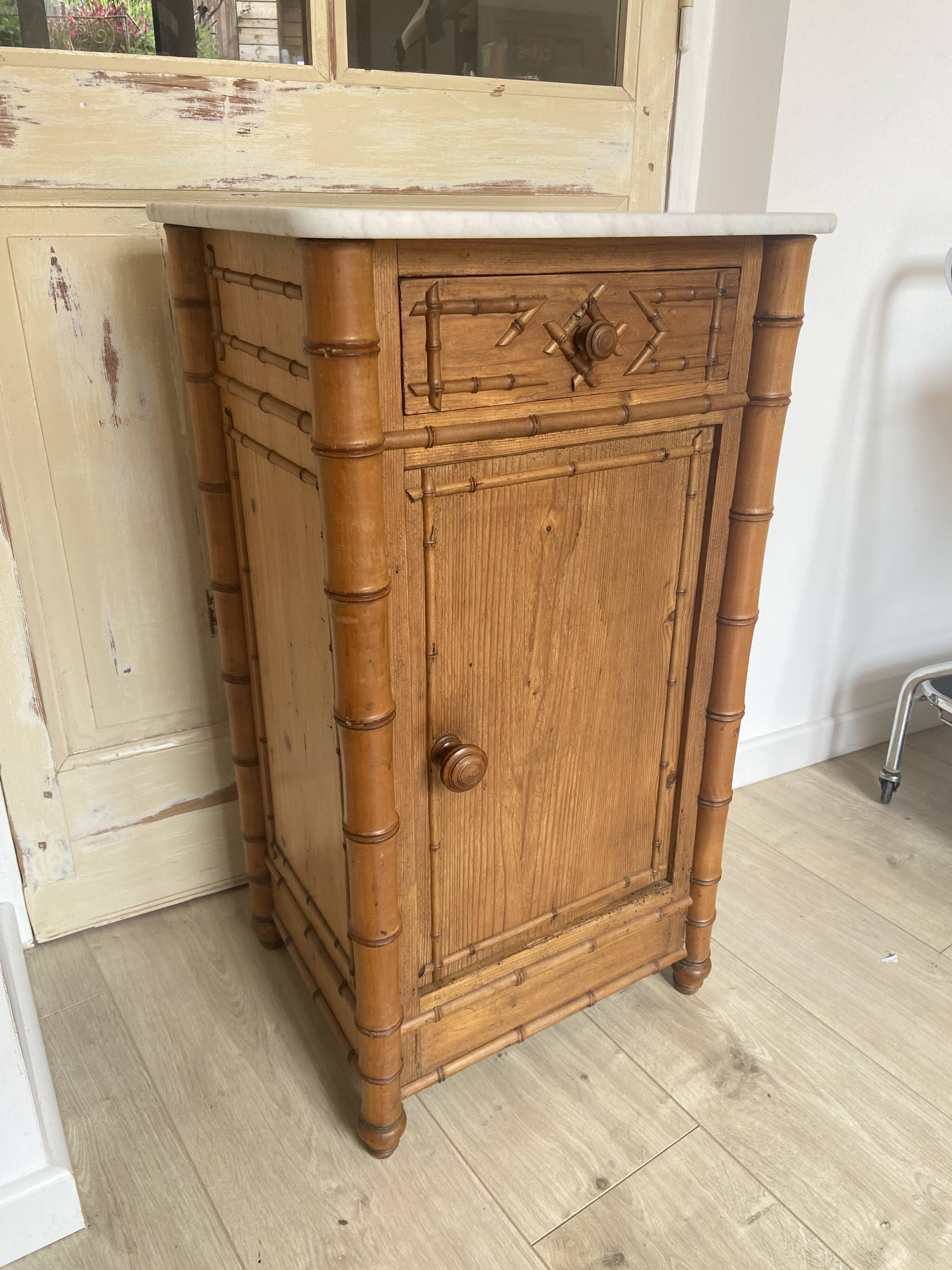 Bedside table / nightstand in pitchpin pine wood and bamboo with marble top