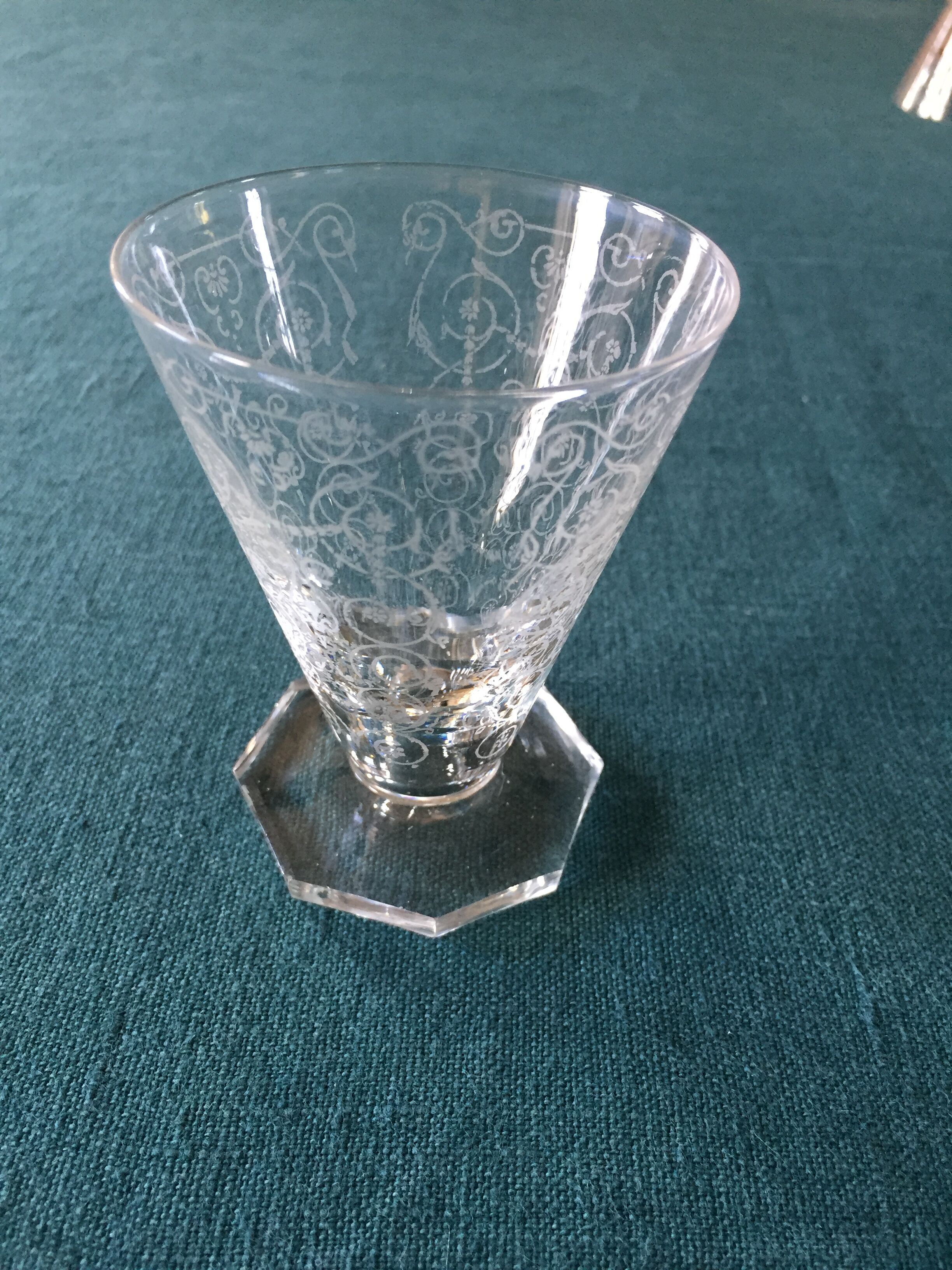 Series of 7 art deco aperitif or digestive glasses engraved