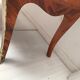 Commode de style Louis XV en placage d'acajou et bois de rose XX siècle