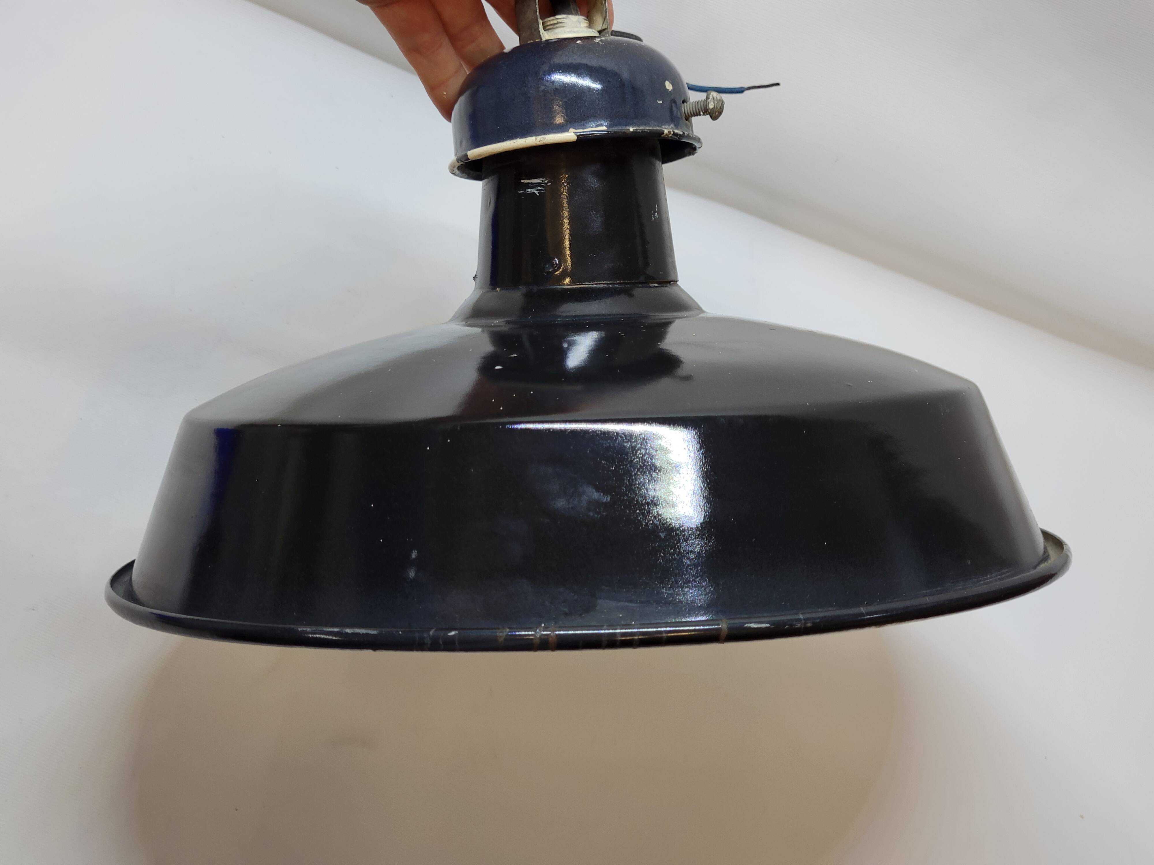 Pendant lamp industrial workshop lampshade in vintage black enameled metal