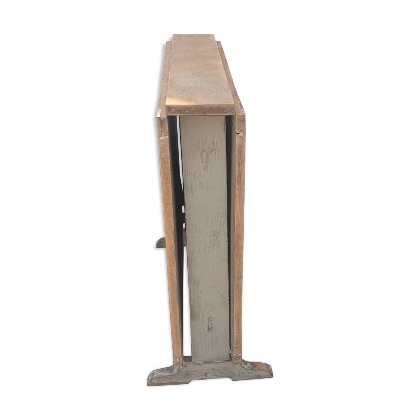 "Very" folding table