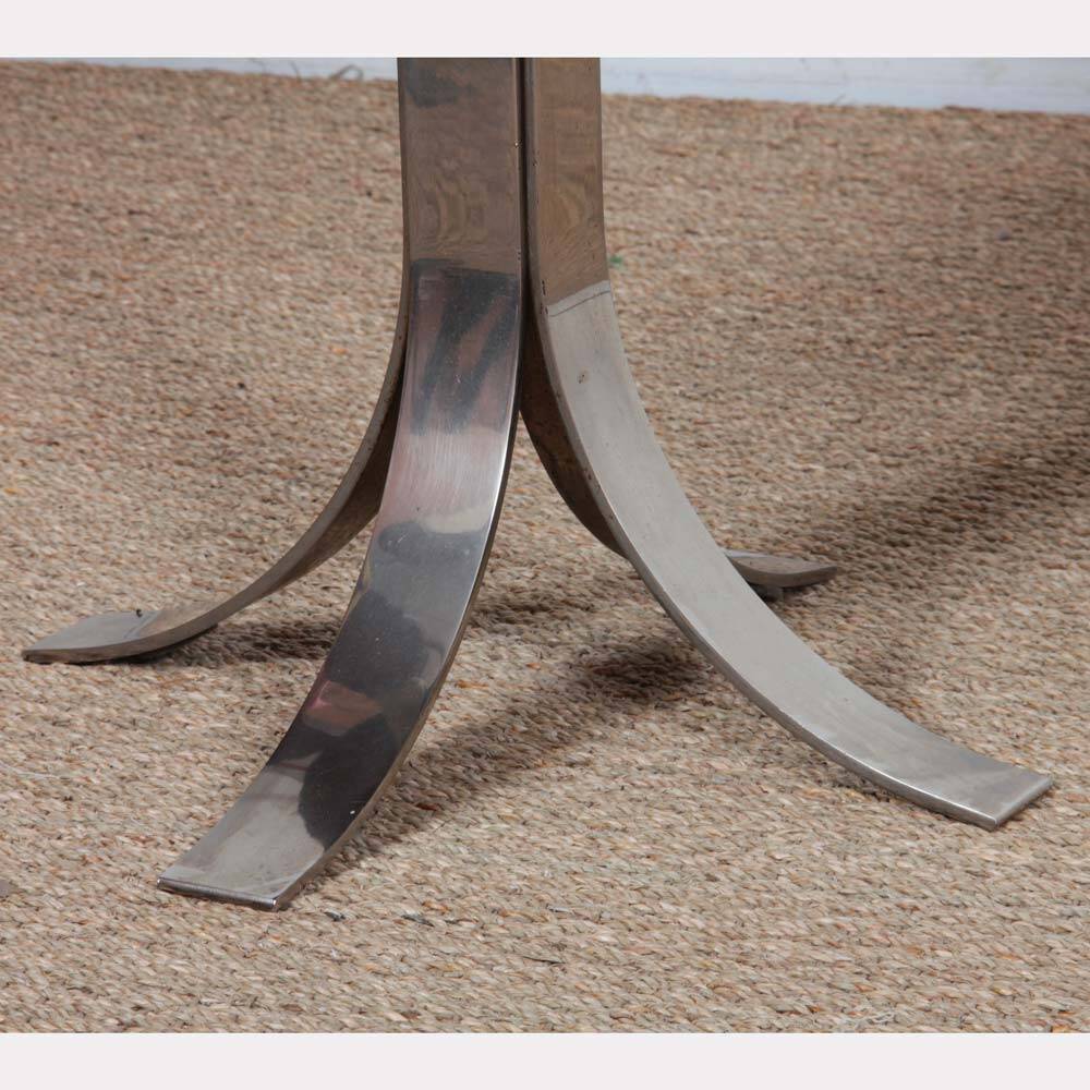 Pair of chairs attributed to Osvaldo Borsani, 1970