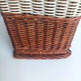 Wicker basket & woven scoubidou threads